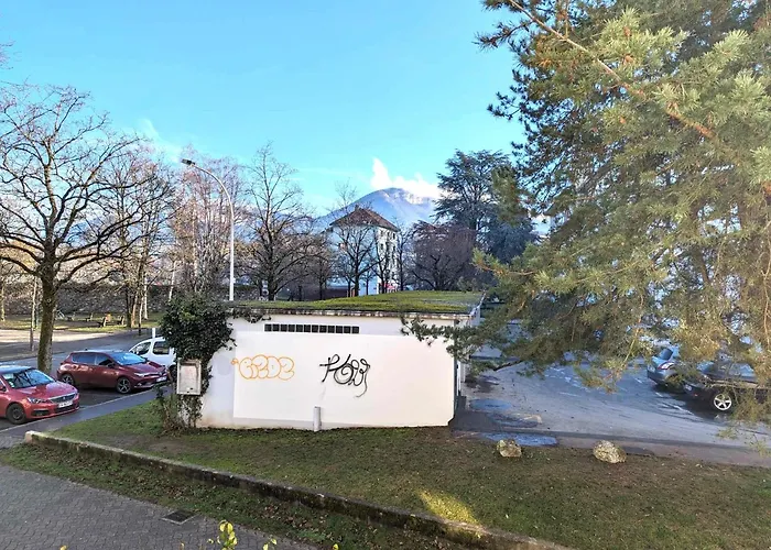 Cabana & Merci Annecy - Parking Et Proche Du Lac