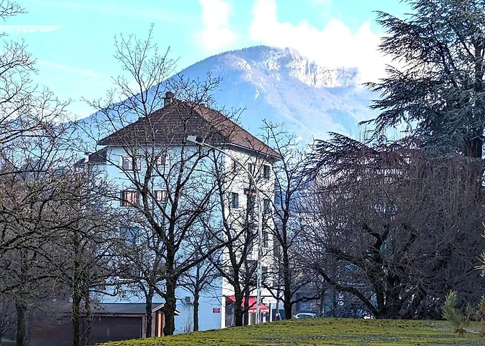 Cabana & Merci Annecy - Parking Et Proche Du Lac