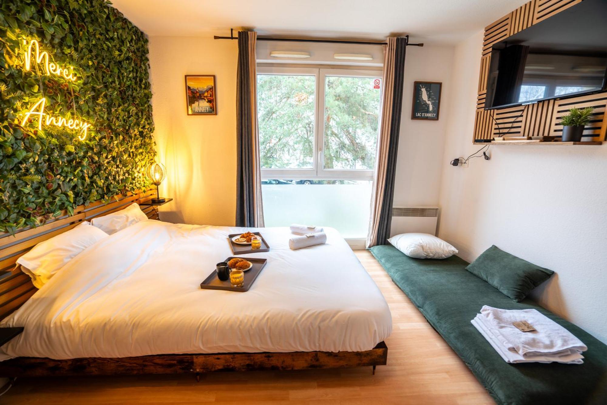 & Merci - Parking Et Proche Du Appartement Annecy